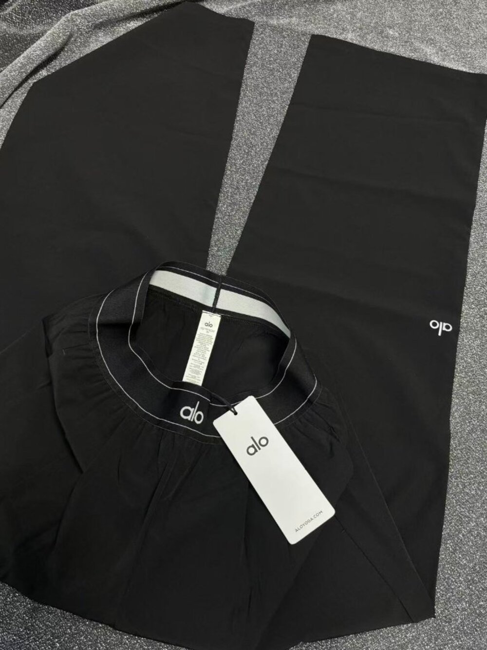 🆕Alo Yoga Suit Up Trouser Black (Regular) 30" Inseam Straight-leg trousers - Picture 5 of 12